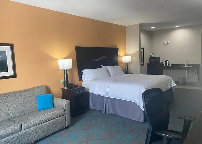 Holiday Inn Express & Suites Fort Stockton