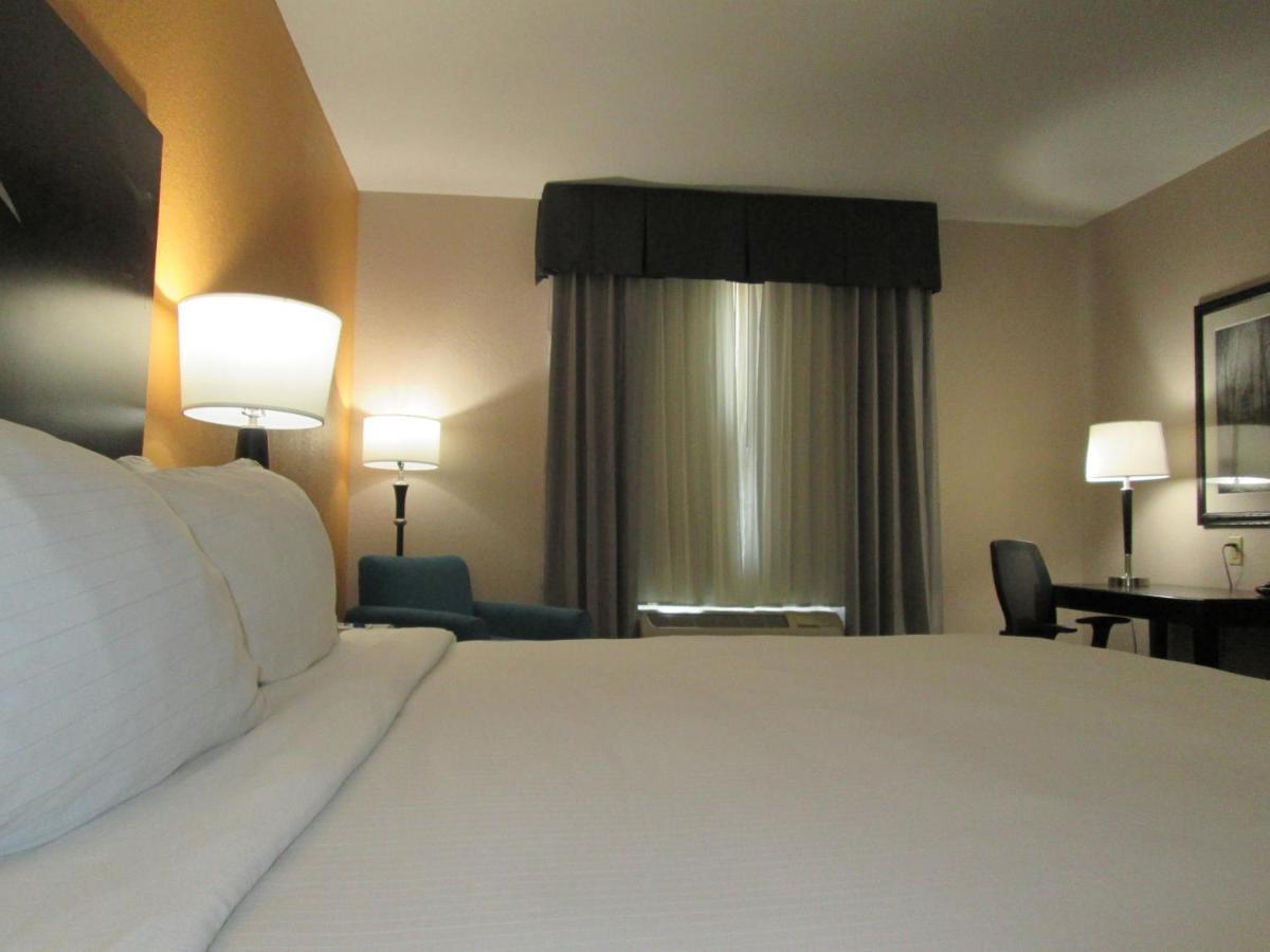 Express And Stockton By Ihg Hotel Fort Stockton